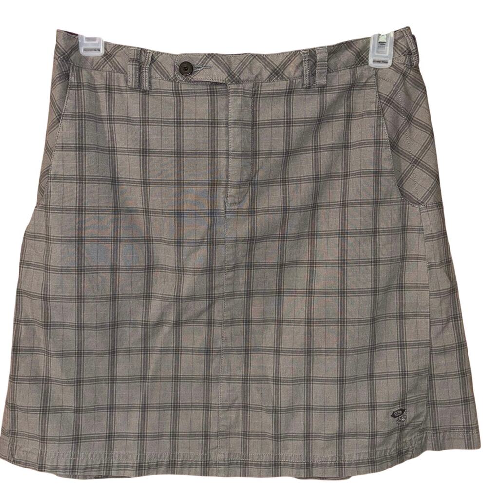 Mountain Hardware women’s plaid outdoor skirt (size 10)